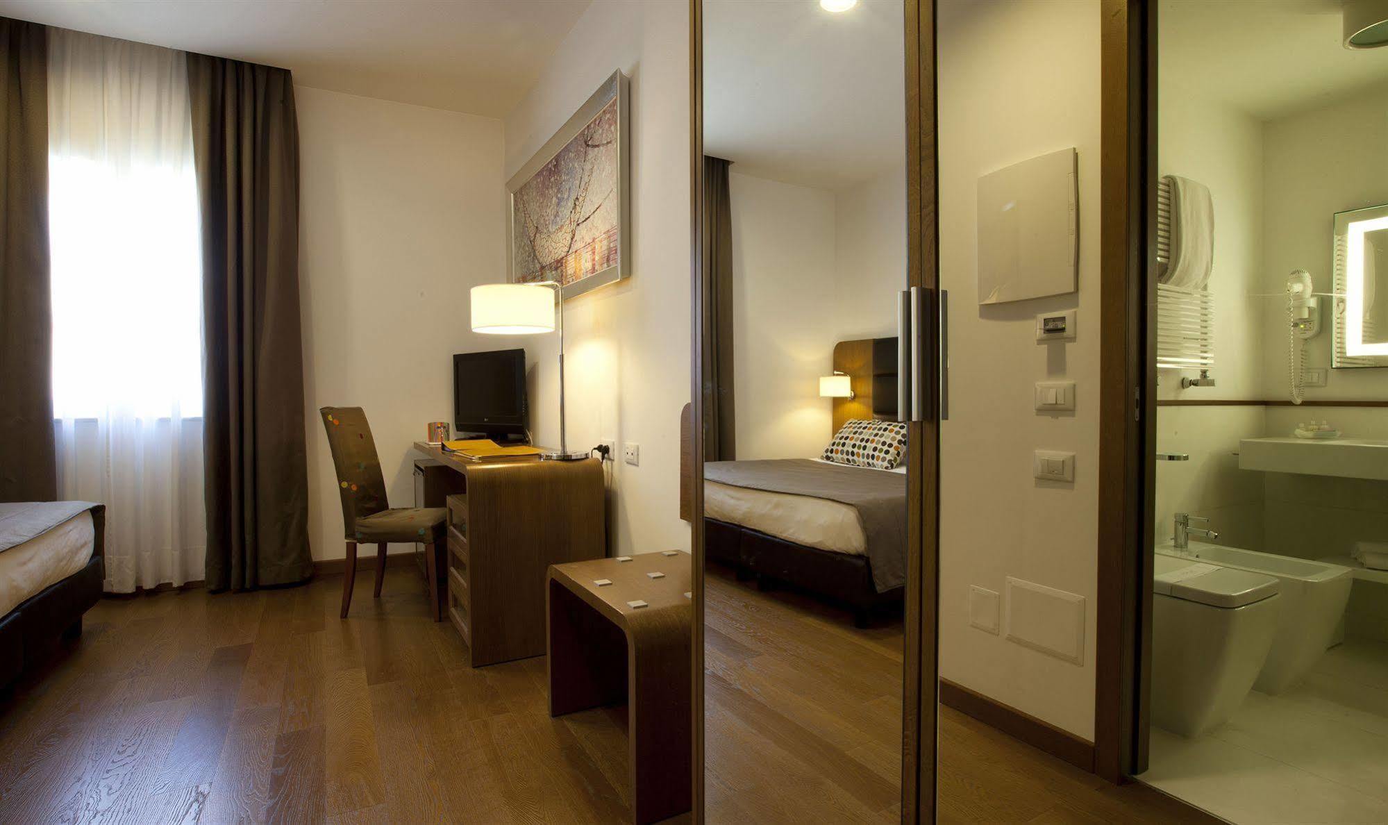 Hotel Plaza Sorrento Exterior photo